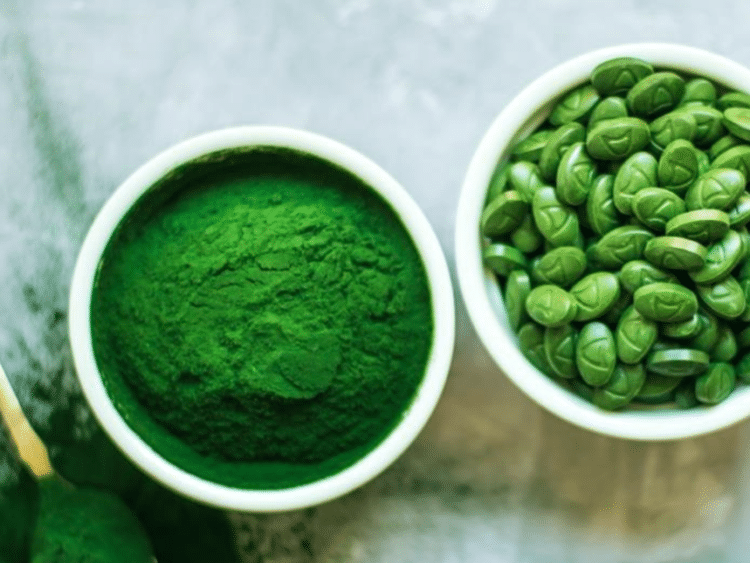 ENERGYbits® algae tablets contain a lot of nutrition for everyone at any age.